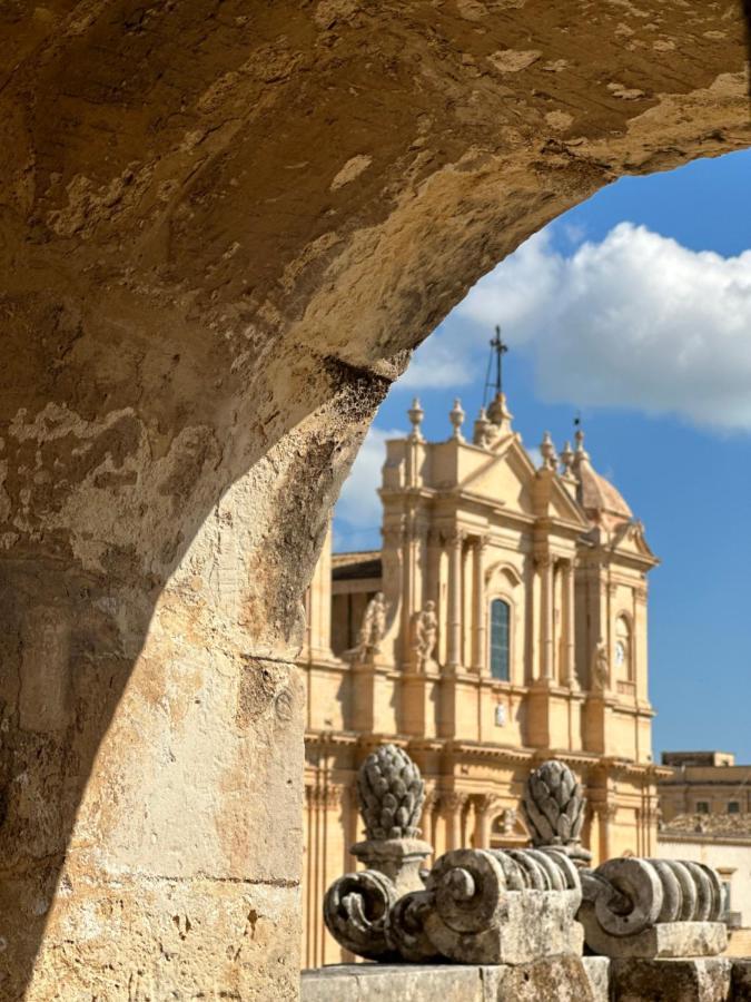 Tannur Del Carmine Villa Noto Exterior photo